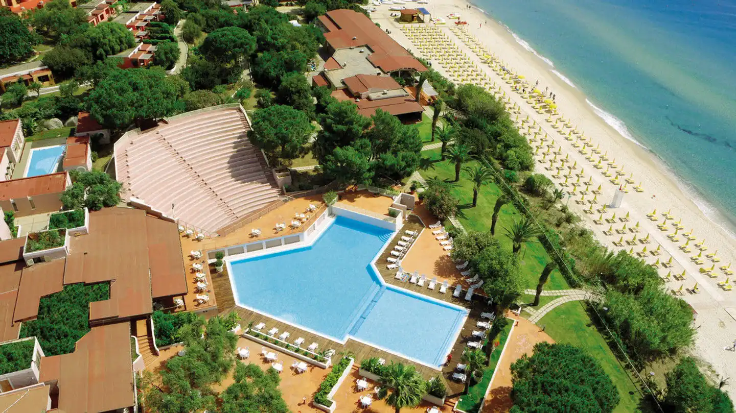 TH Costa Rei - Free Beach Resort Aussenansicht