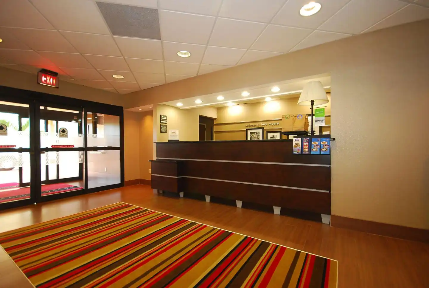 Hampton Inn Ft. Myers-Airport I-75 Lobby