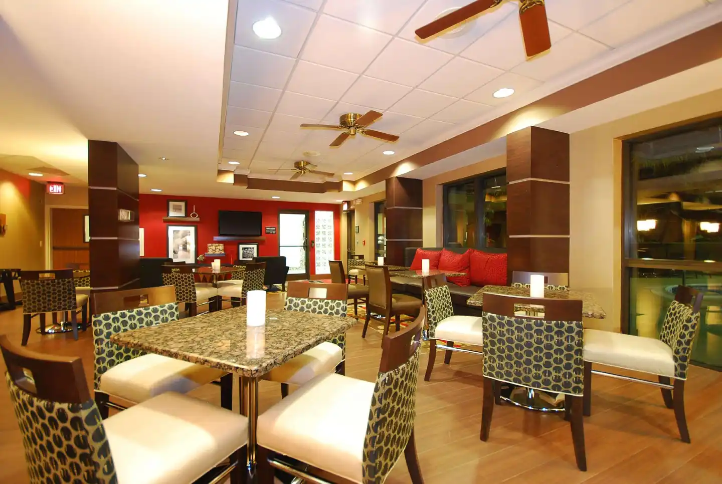 Hampton Inn Ft. Myers-Airport I-75 Lobby