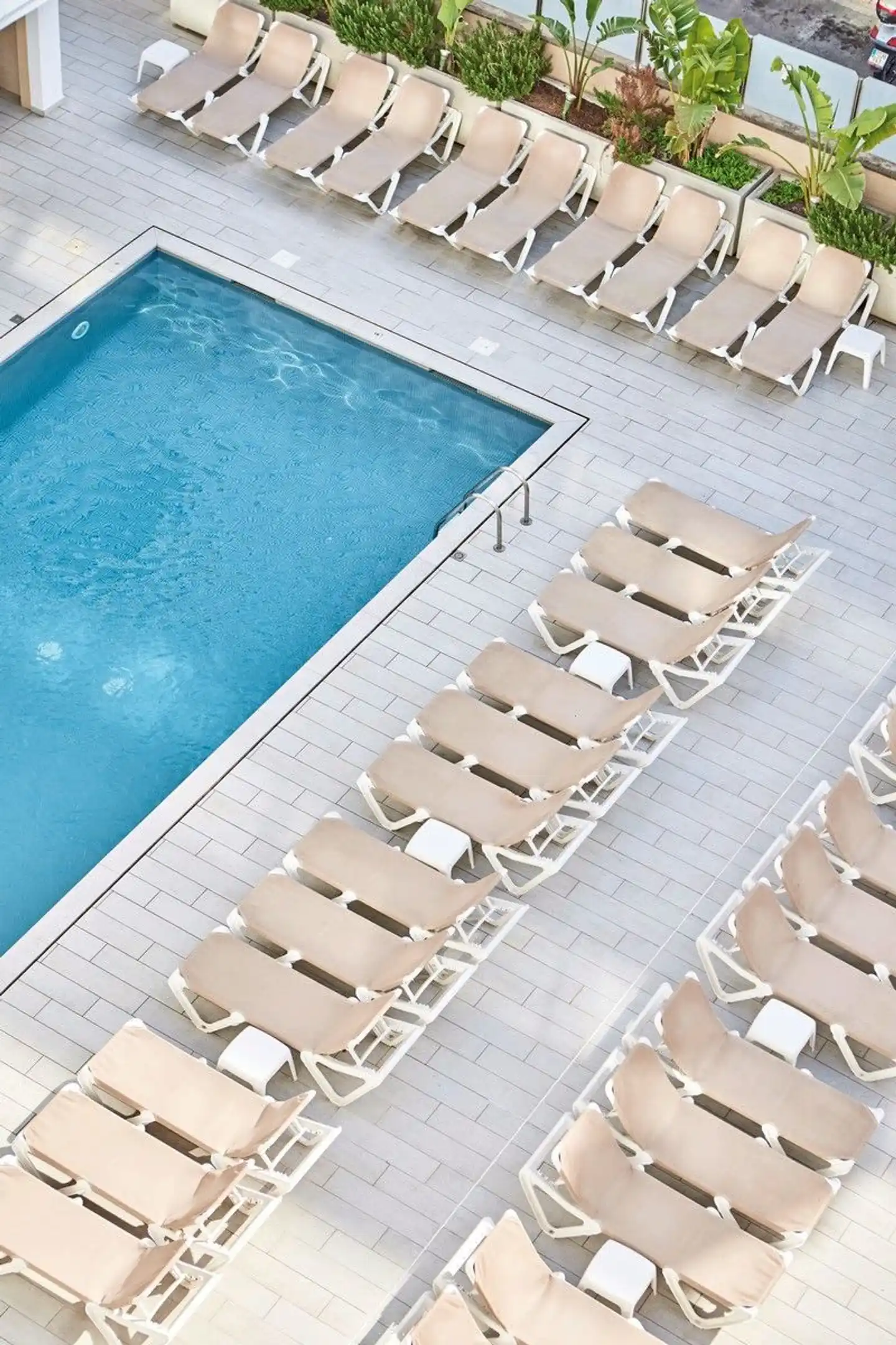 Ilusion Calma Pool