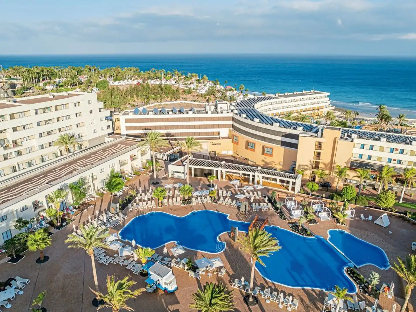 Iberostar Waves Gaviotas Park Aussenansicht