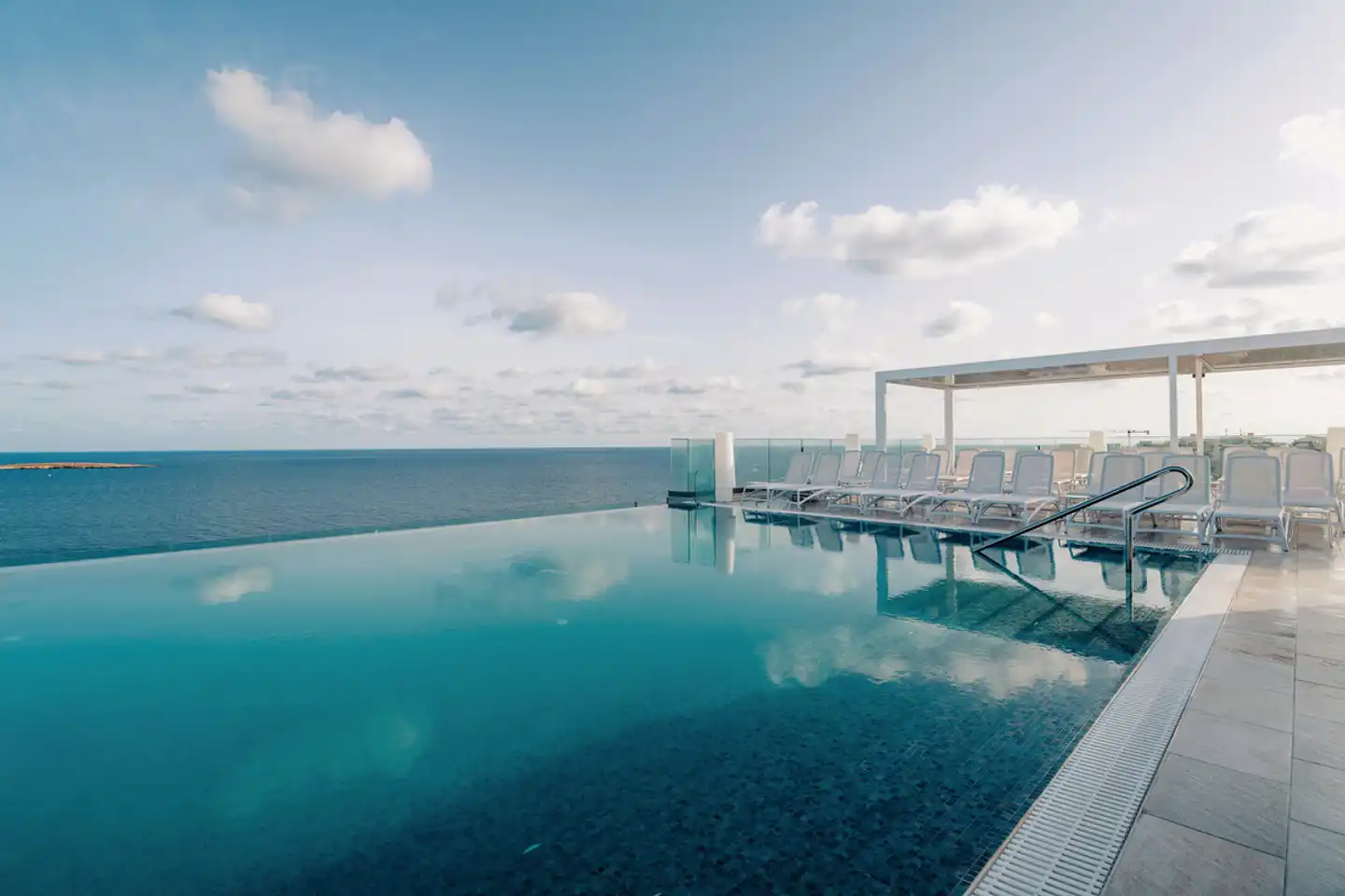 Seaview Hotel Pool