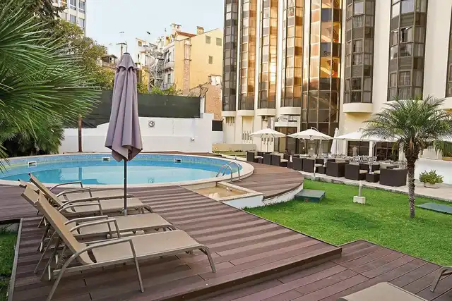 Legendary Lisboa Suites Pool