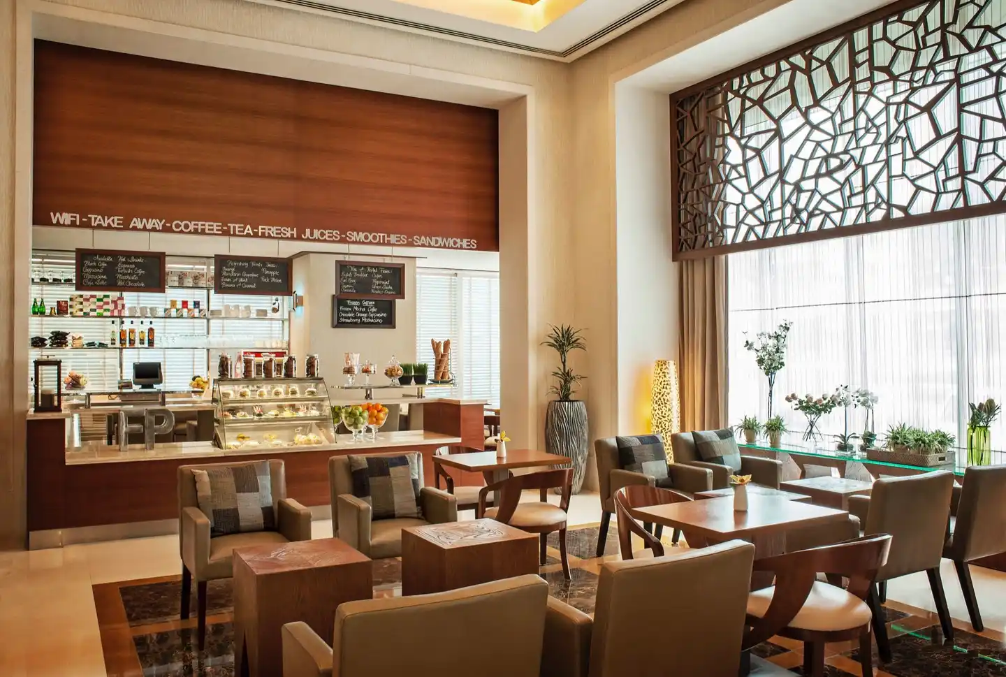 Four Points by Sheraton Sheikh Zayed Road BAR