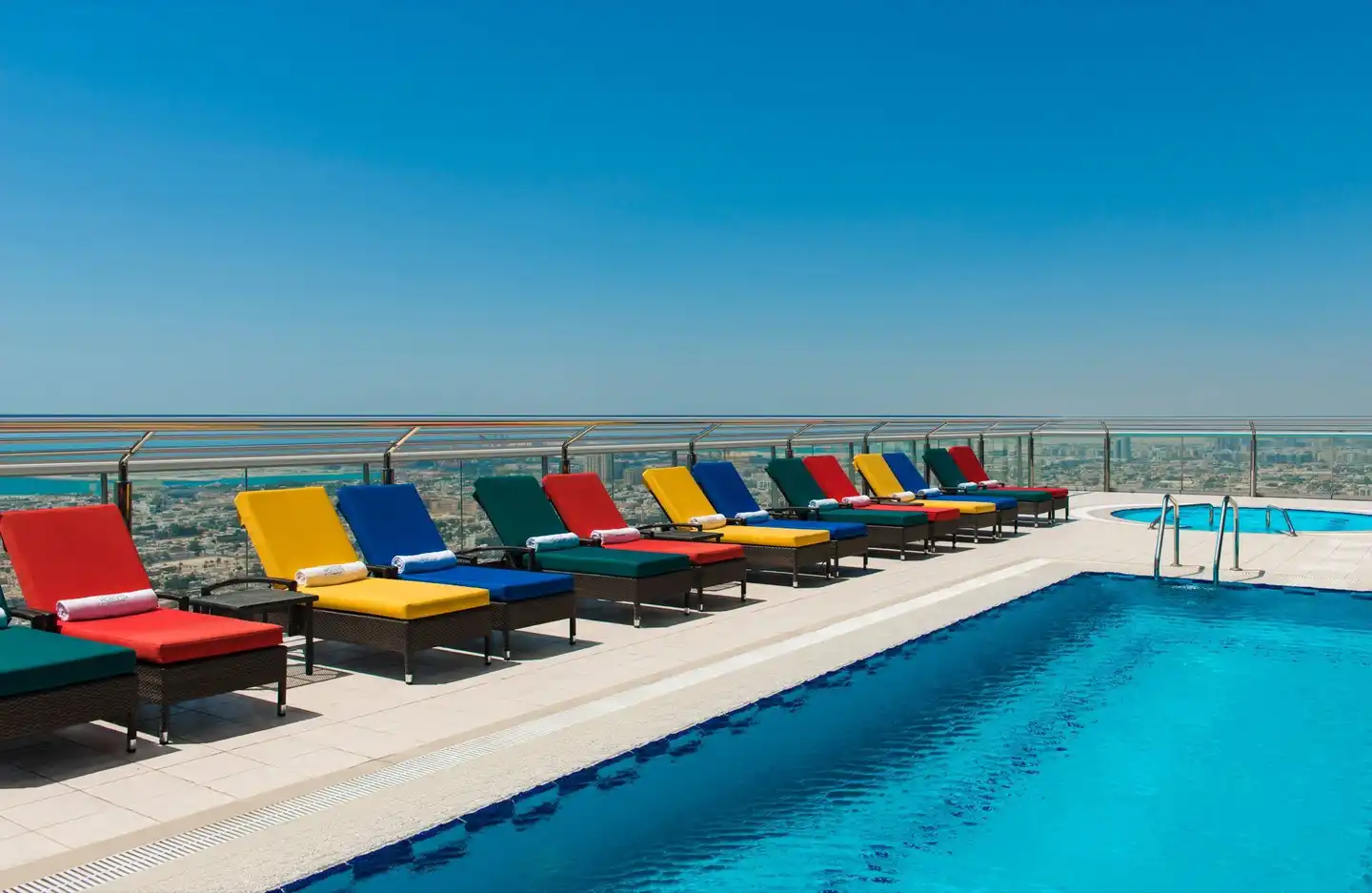 Four Points by Sheraton Sheikh Zayed Road POOL