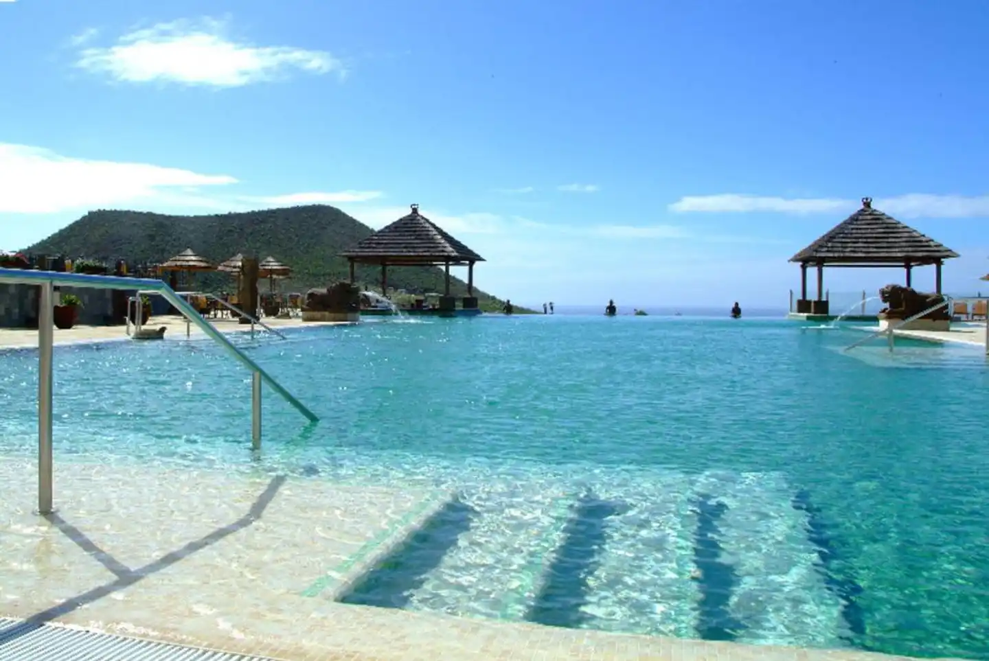 Regency Country Club, Apartments Suites Pool