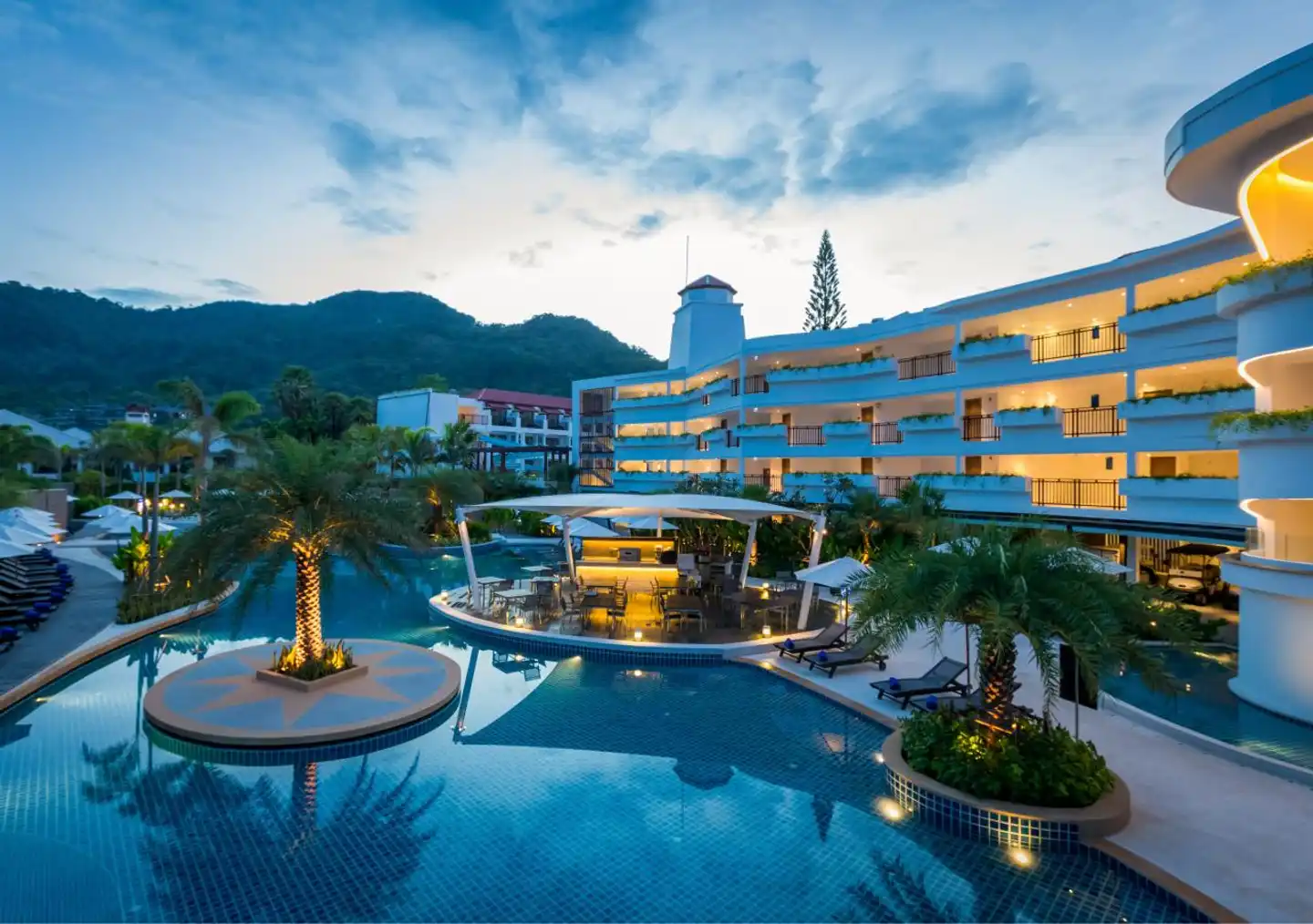 Holiday Inn Resort Phuket Karon Beach Aussenansicht
