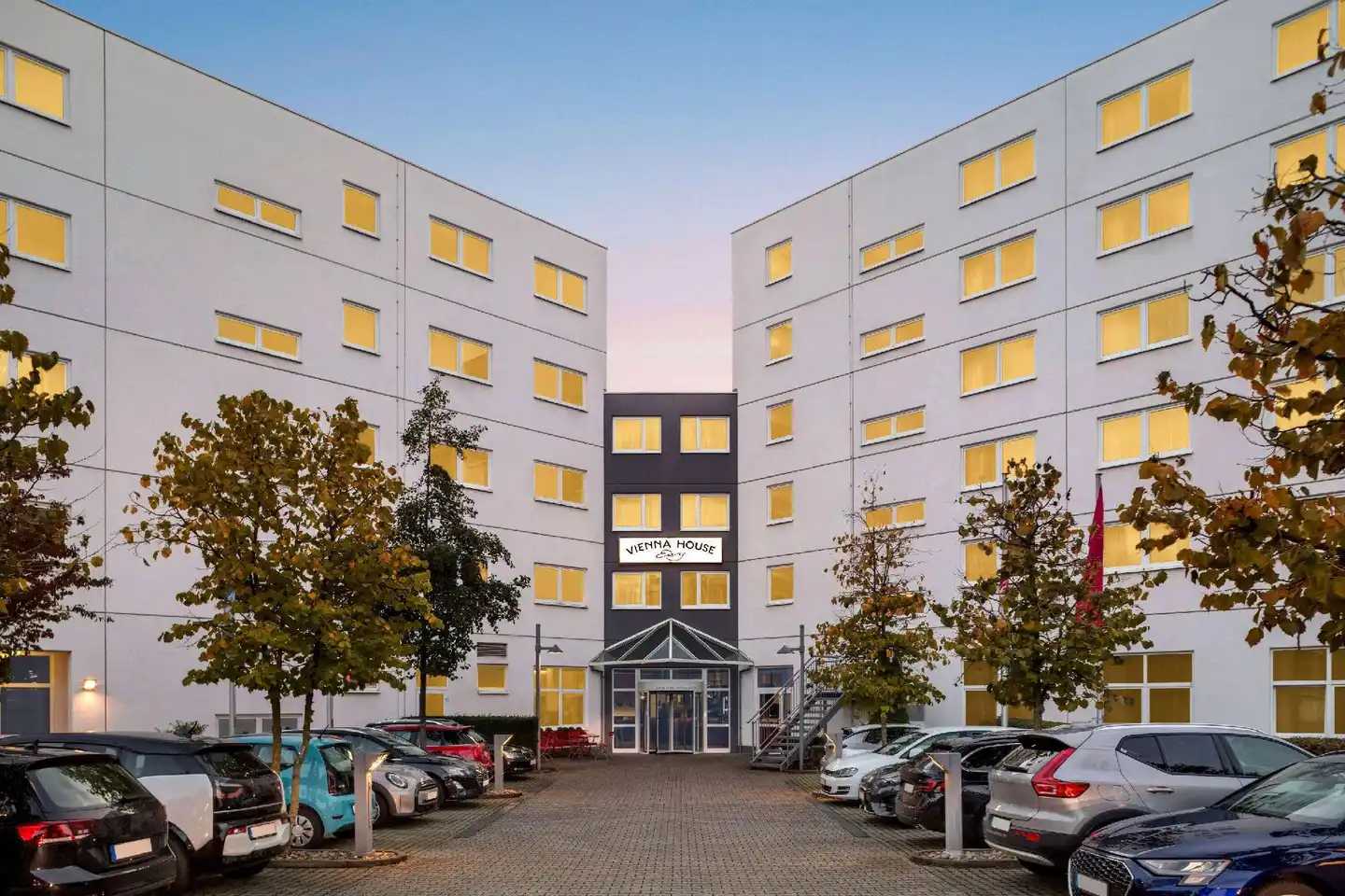 Vienna House Easy by Wyndham Neckarsulm Aussenansicht