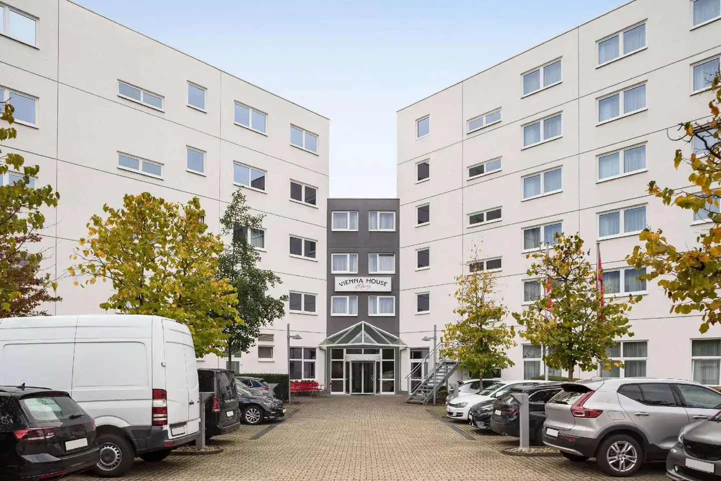 Vienna House Easy by Wyndham Neckarsulm Aussenansicht