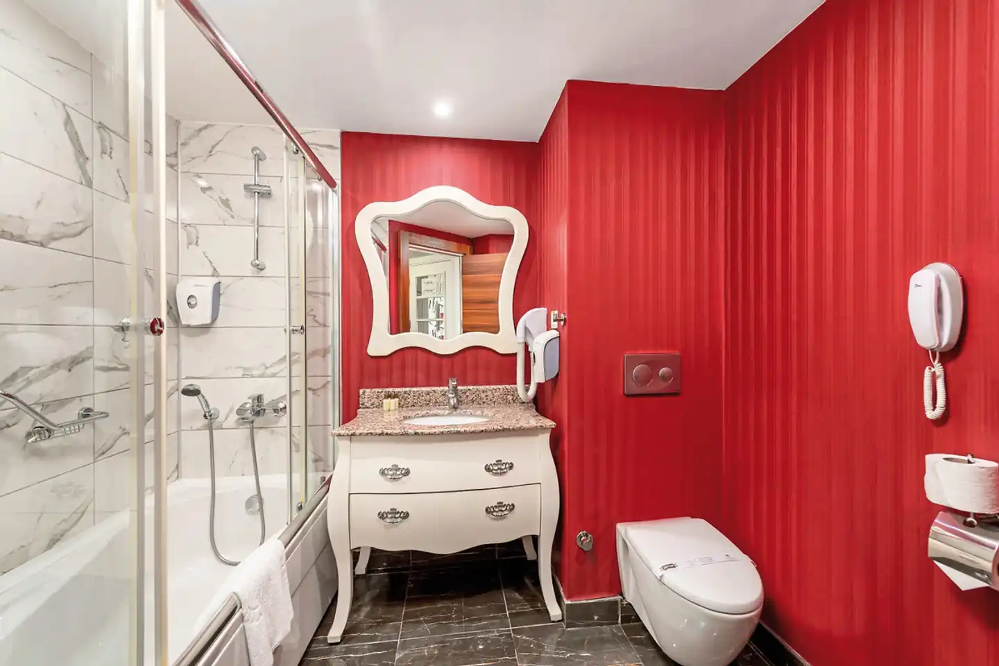 Vikingen Infinity Resort & Spa Badezimmer