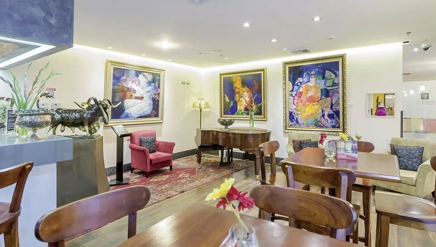 Studio Hotel Bar