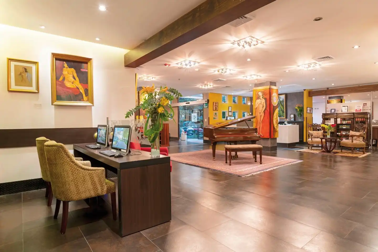 Studio Hotel Lobby