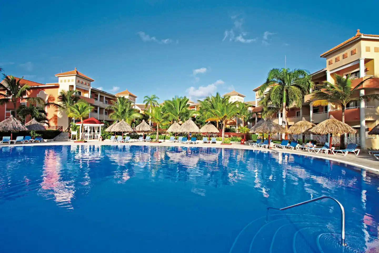 Bahia Principe Grand Turquesa Pool