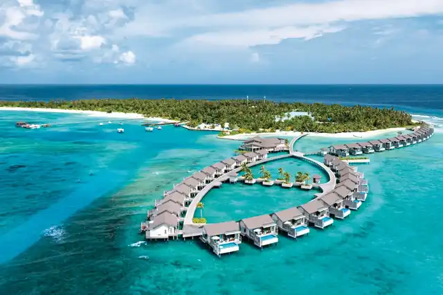 Atmosphere Kanifushi Maldives Aussenansicht