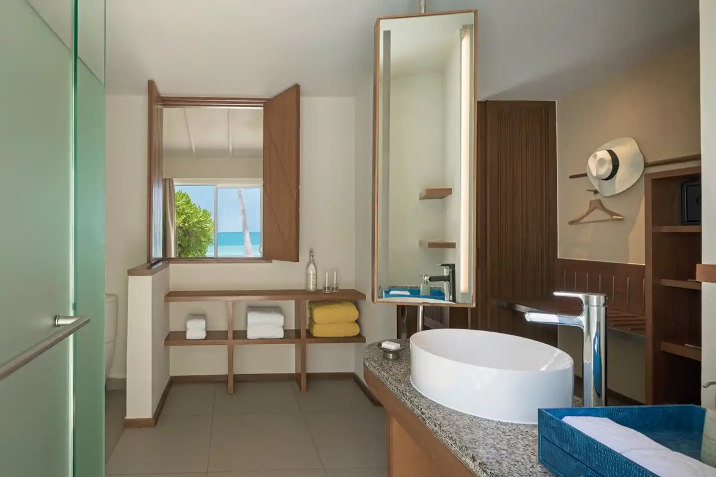 Centara Ras Fushi Resort & Spa Maldives BATHROOM