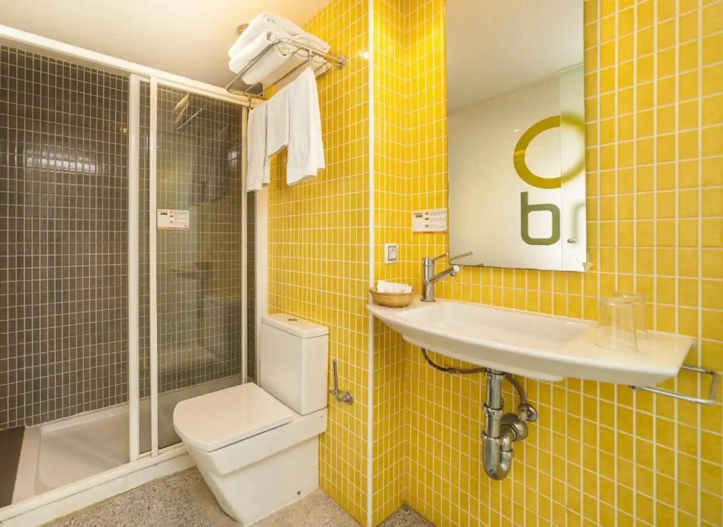 Mix Bahia Real Badezimmer