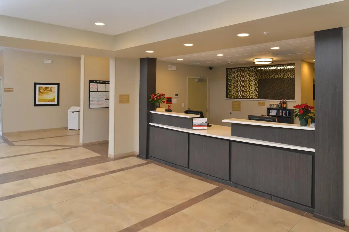 Candlewood Suites Eugene Springfield Bar
