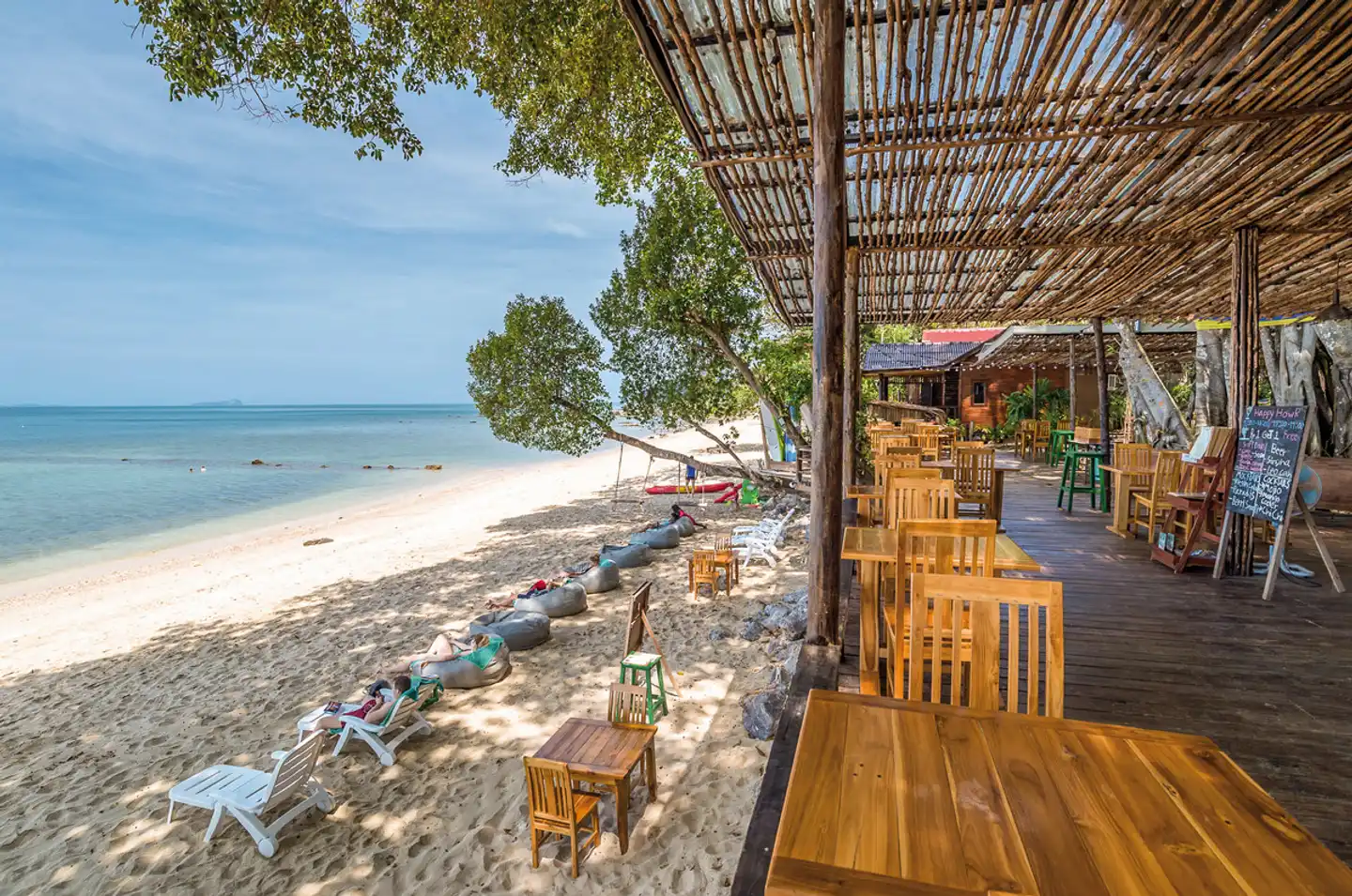 Koh Jum Ocean Beach Resort Strand
