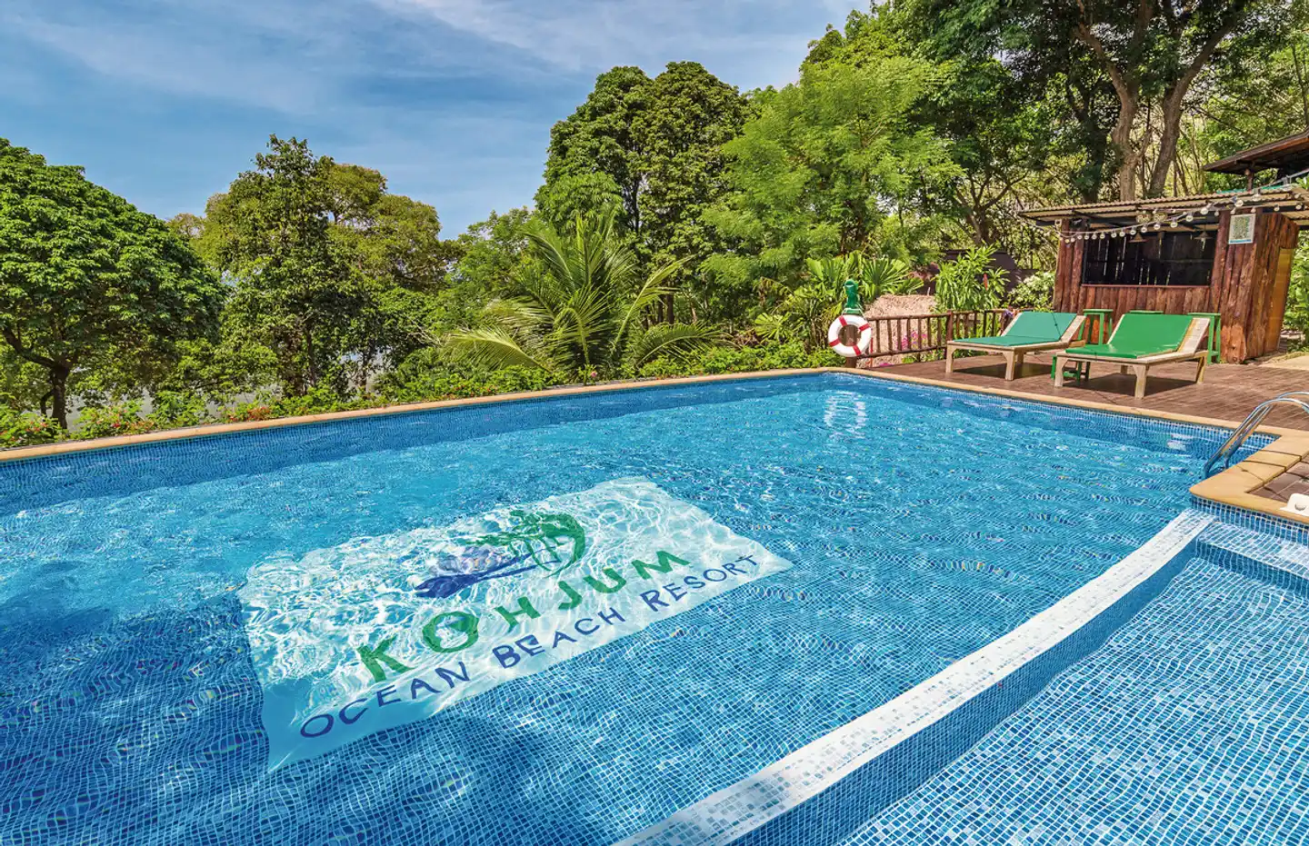 Koh Jum Ocean Beach Resort Pool