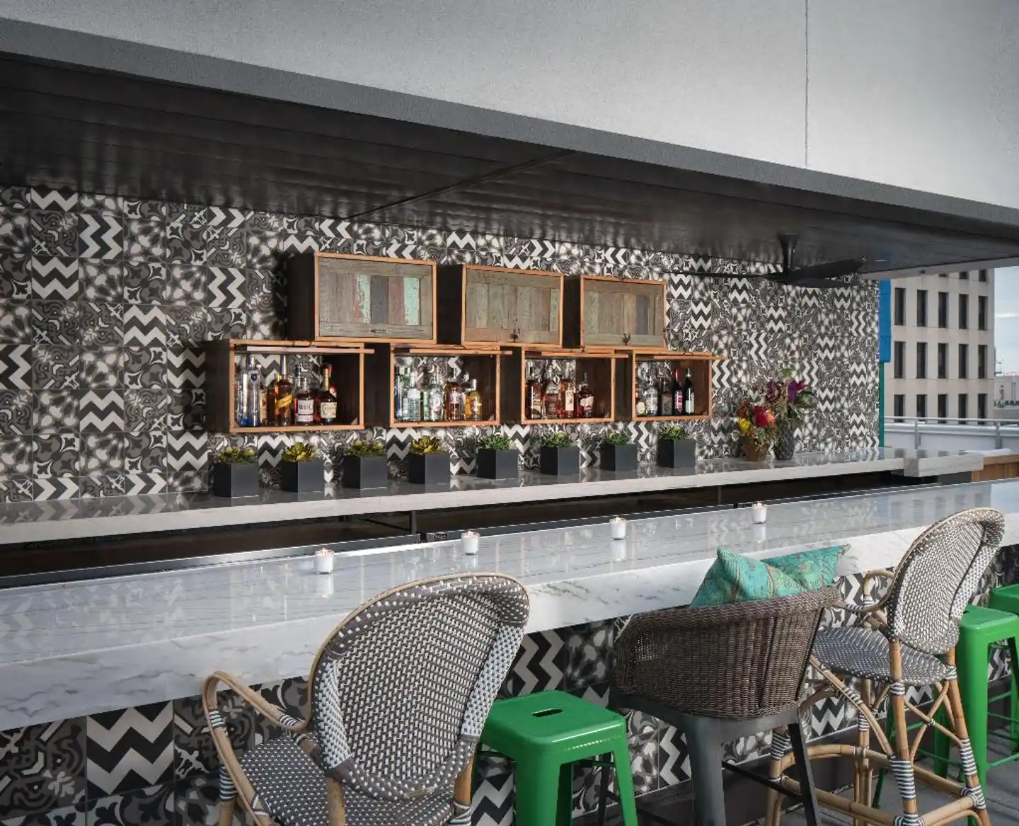 The Troubadour Hotel New Orleans, Tapestry Collection by Hilton Bar