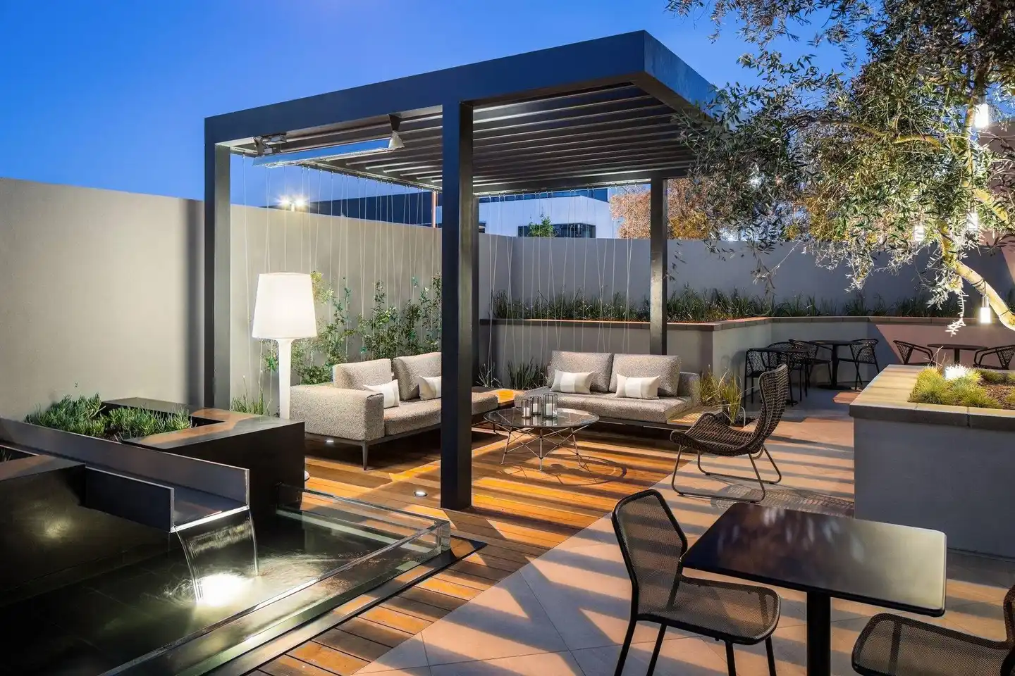 AC Hotel by Marriott Los Angeles South Bay Terrasse