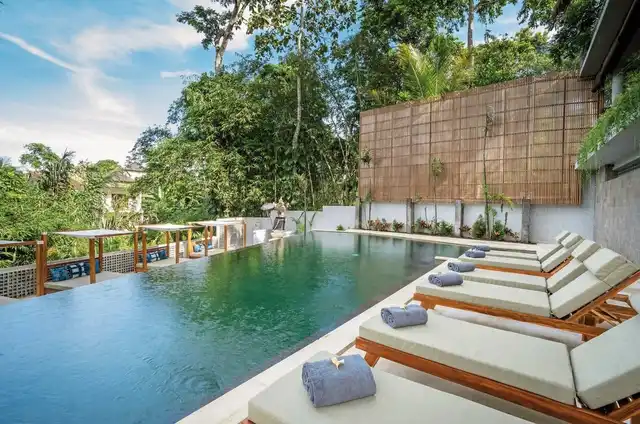 Dinara Ubud Pool