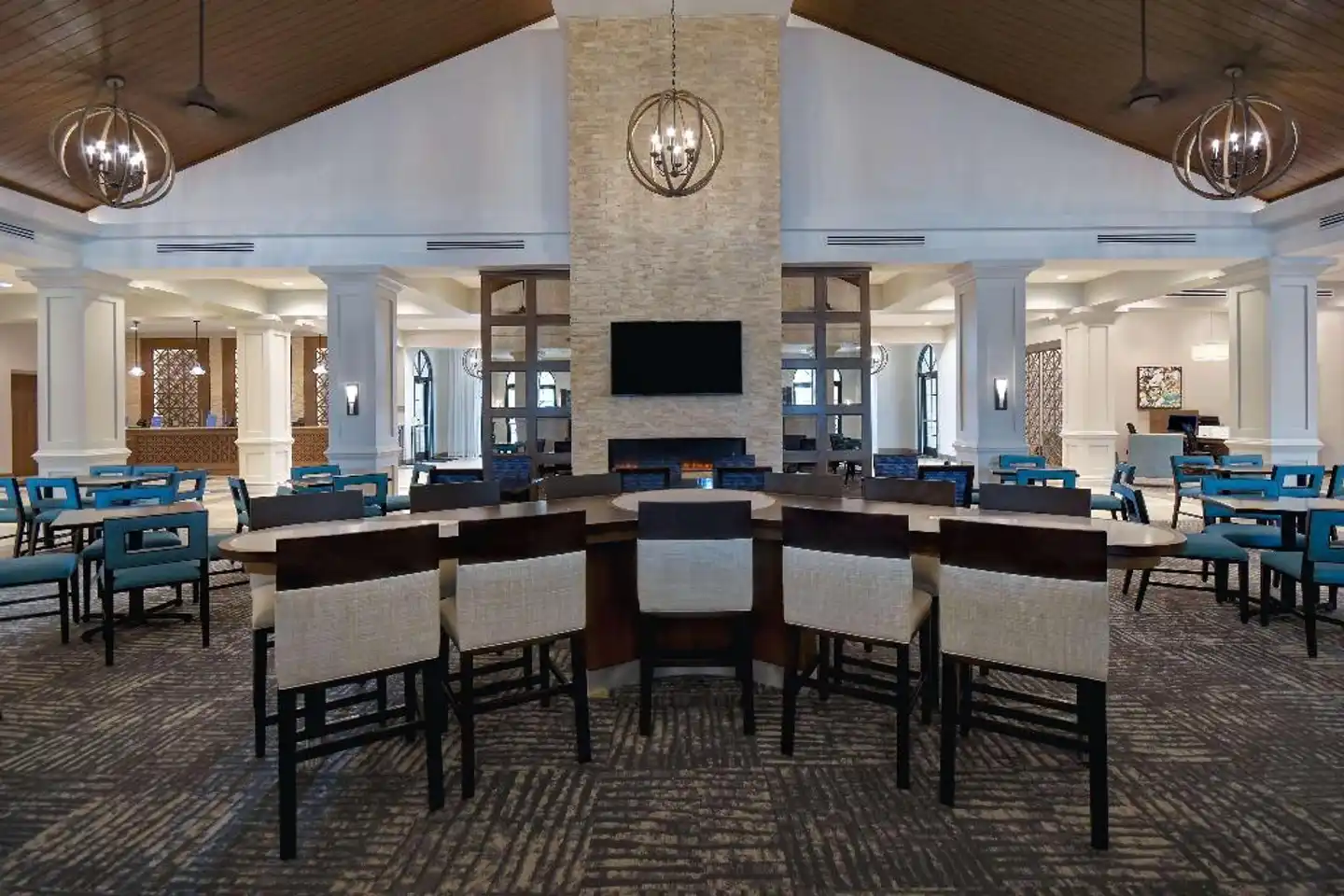 Homewood Suites by Hilton Flamingo Crossings Bar