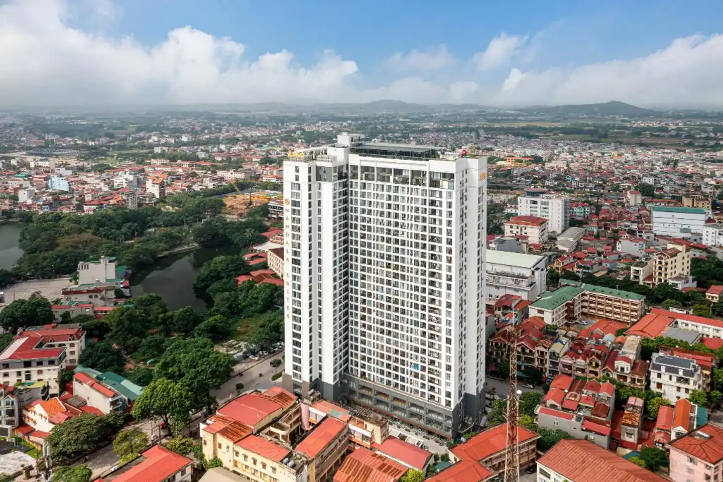 Mandala Hotel & Suites Bac Giang Aussenansicht