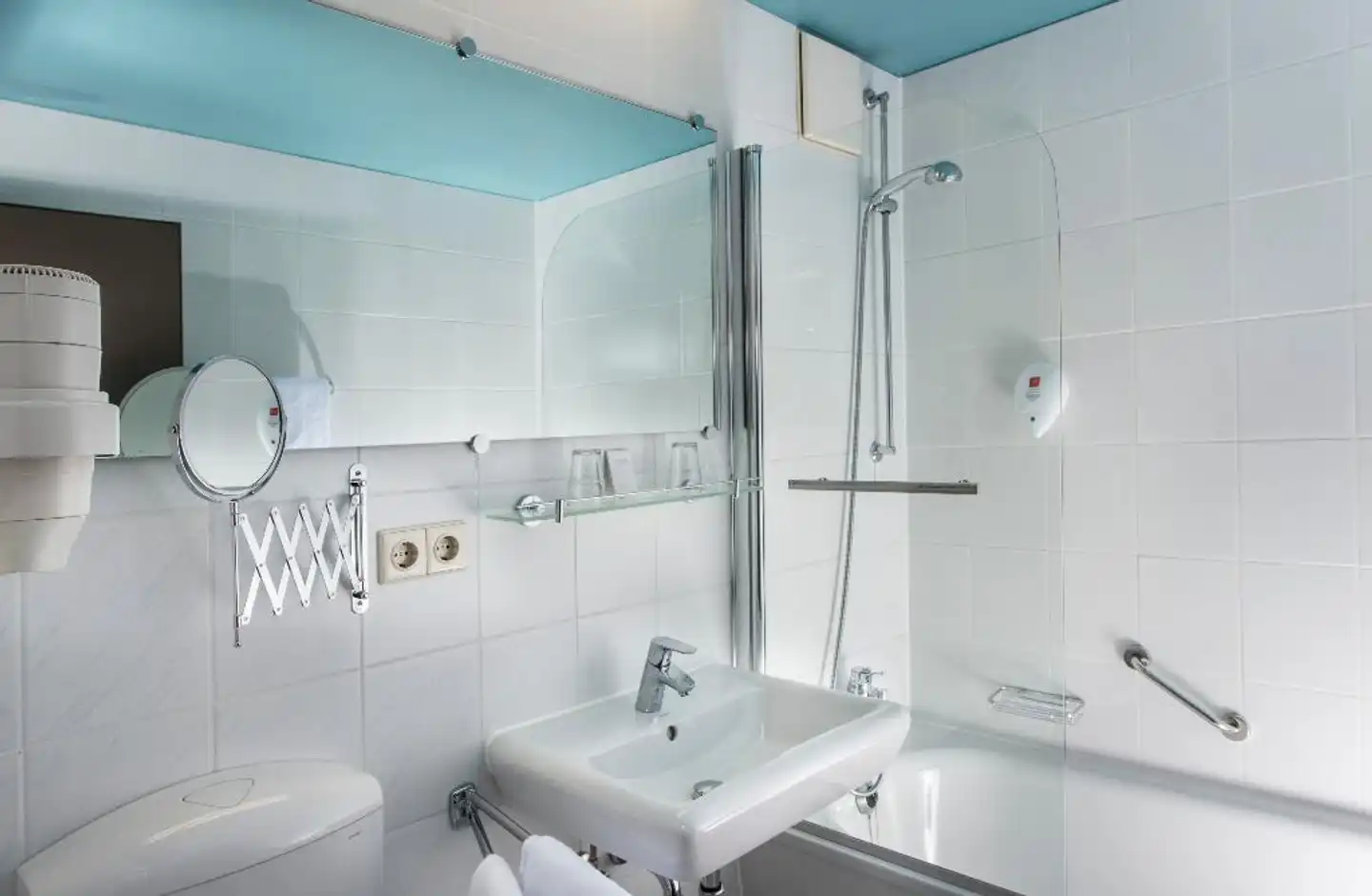 City Hotel Berlin East Badezimmer