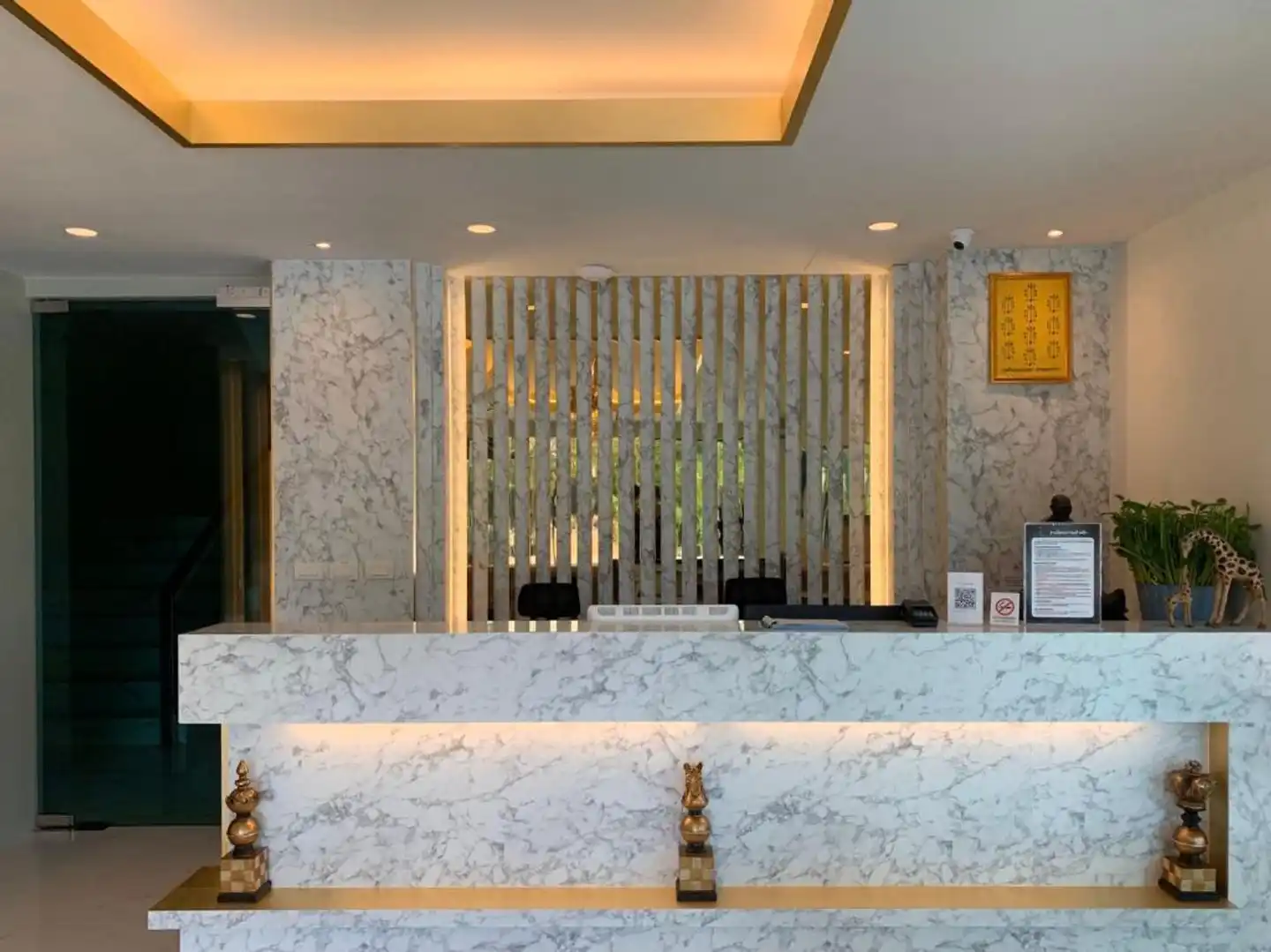 The chess hotel Lobby