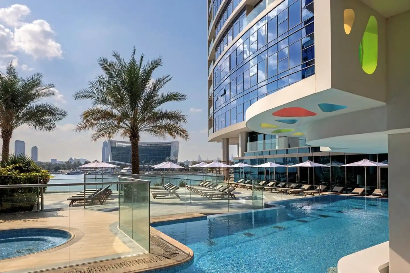 Hilton Dubai Creek Hotel & Residences Pool