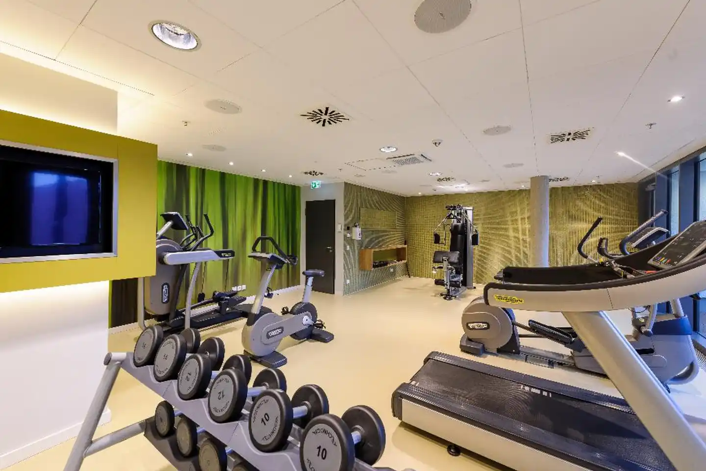 Novotel Muenchen City Arnulfpark Hotel Sport und Entertainment