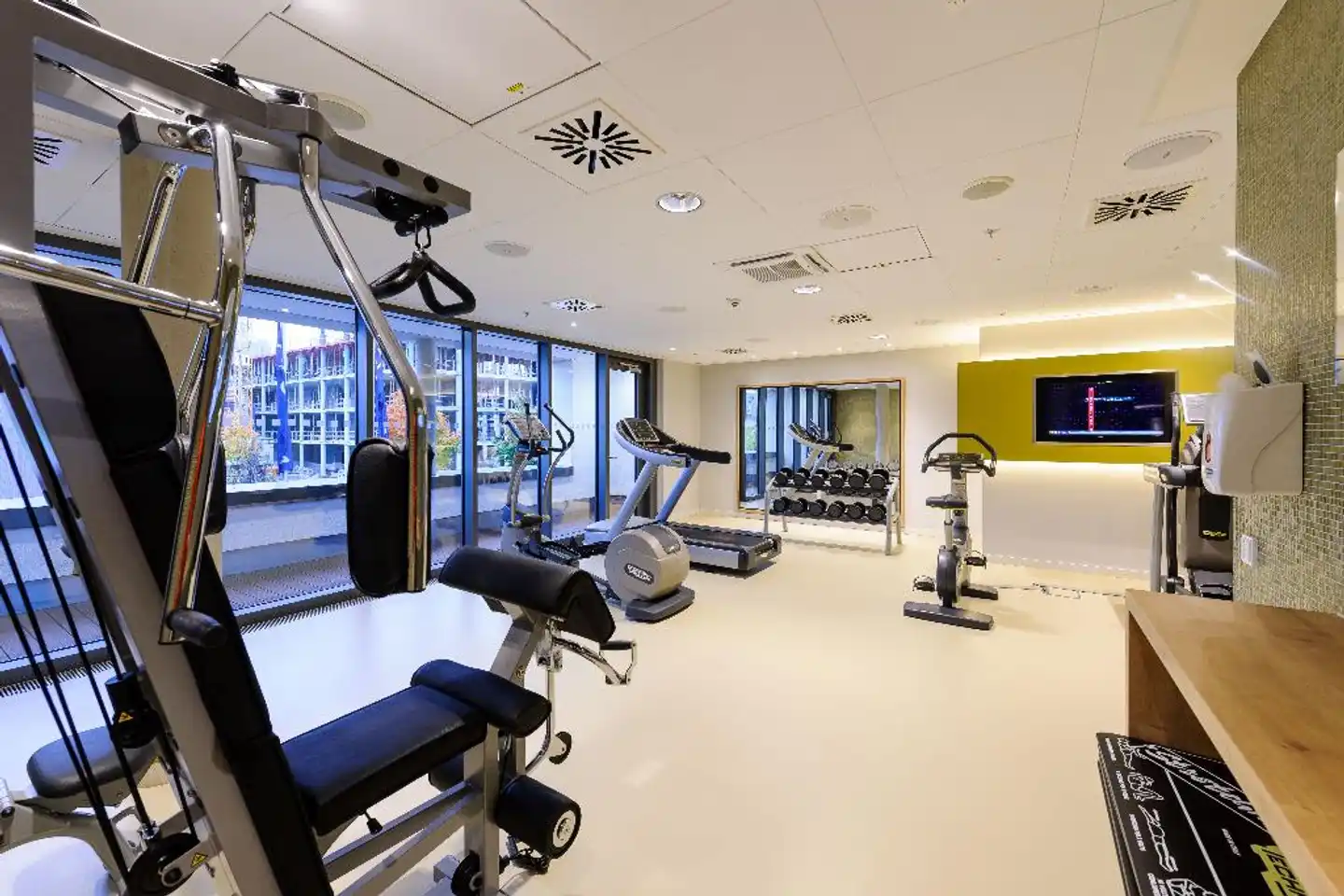 Novotel Muenchen City Arnulfpark Hotel Sport und Entertainment