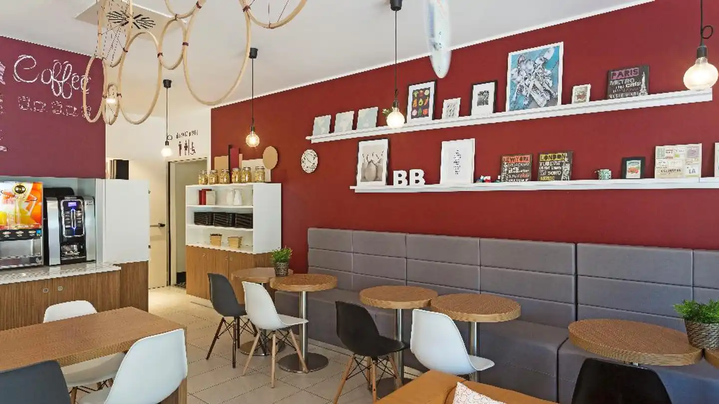 B&B Como Bar