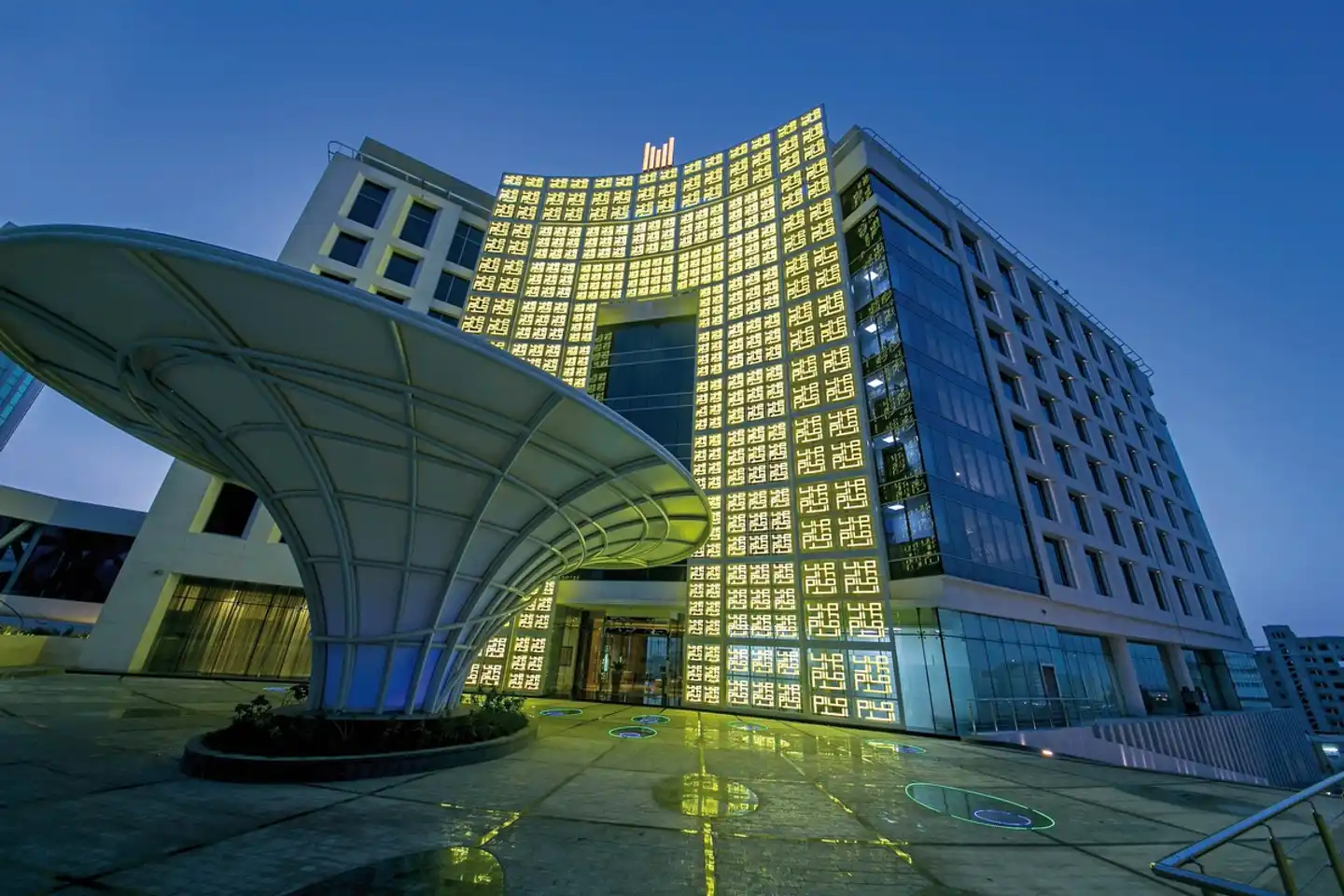 Grand Millennium Muscat Aussenansicht