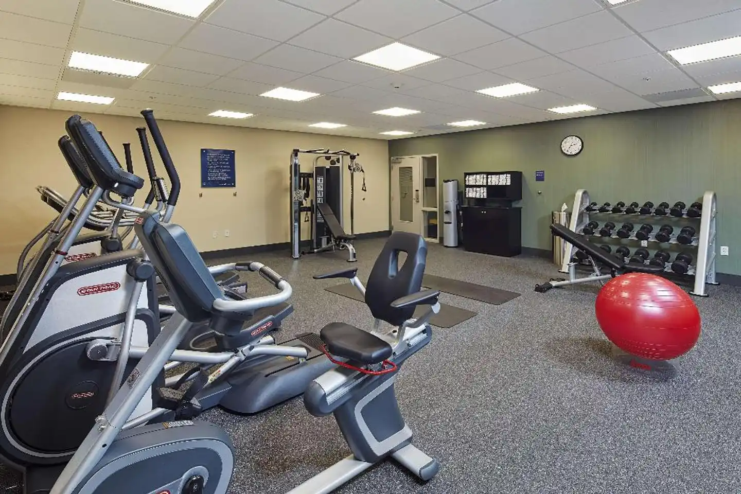 Hampton Inn & Suites Sacramento at CSUS Sport und Entertainment