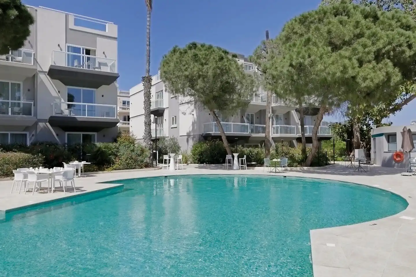 Urban Valley Resort & Spa Pool