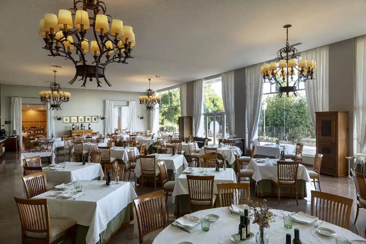 Parador de Cordoba Restaurant