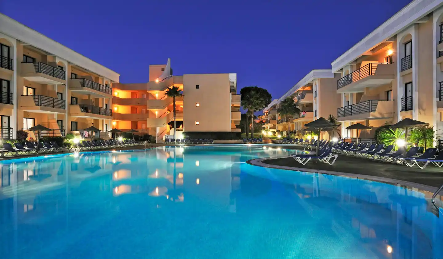 Sol Sancti Petri Apartamentos Pool