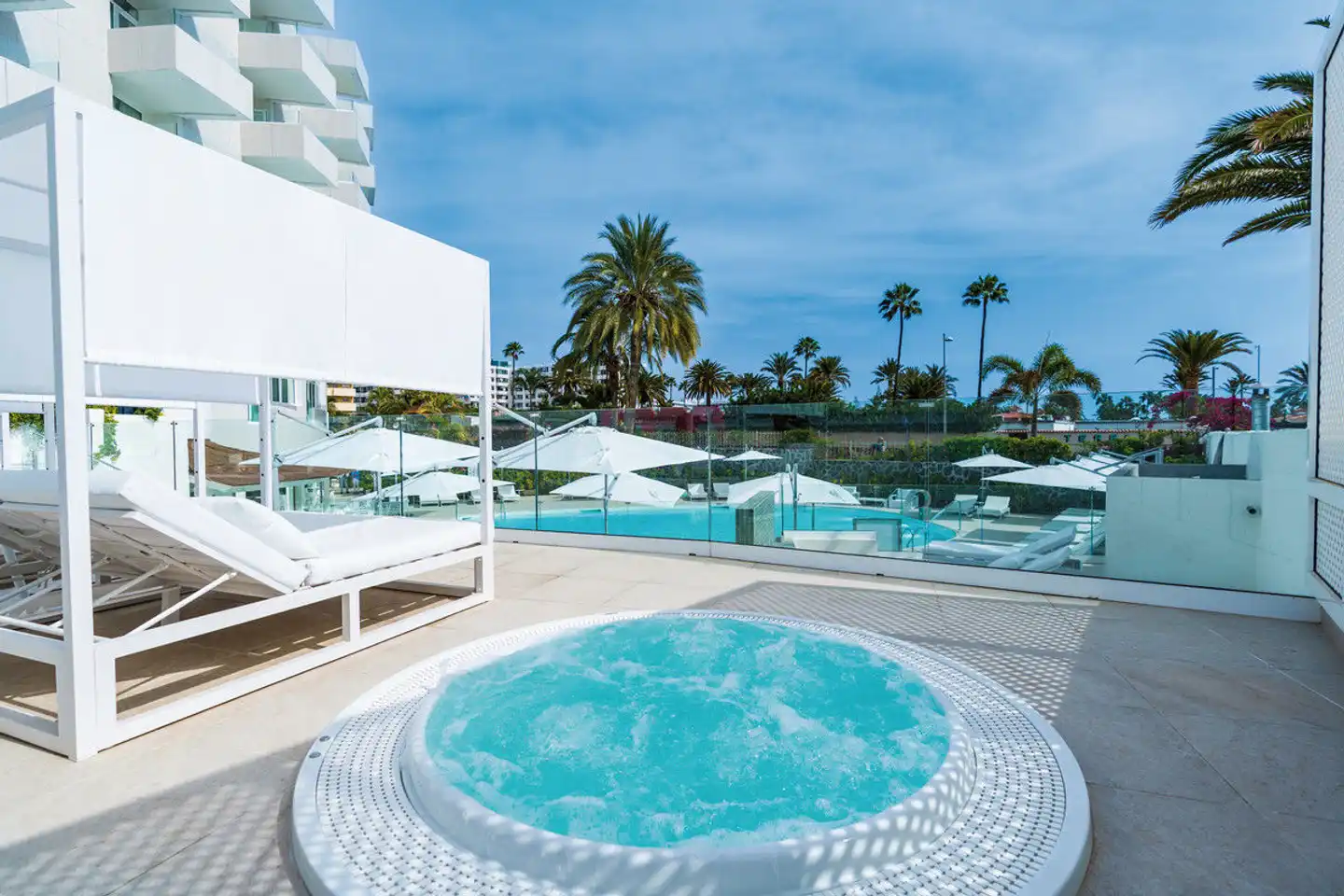 HL Rondo POOL