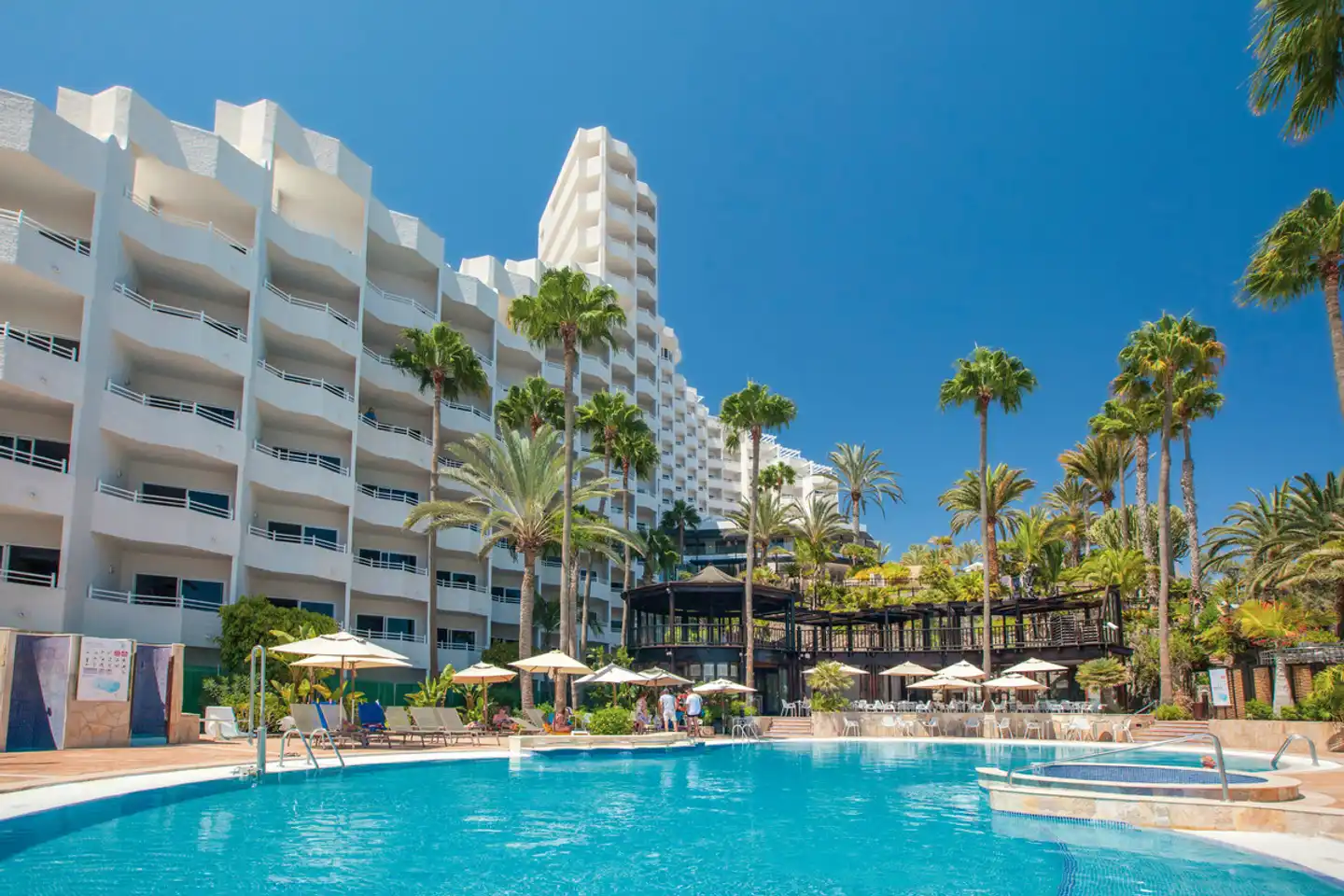 Corallium Dunamar by Lopesan Hotels Pool