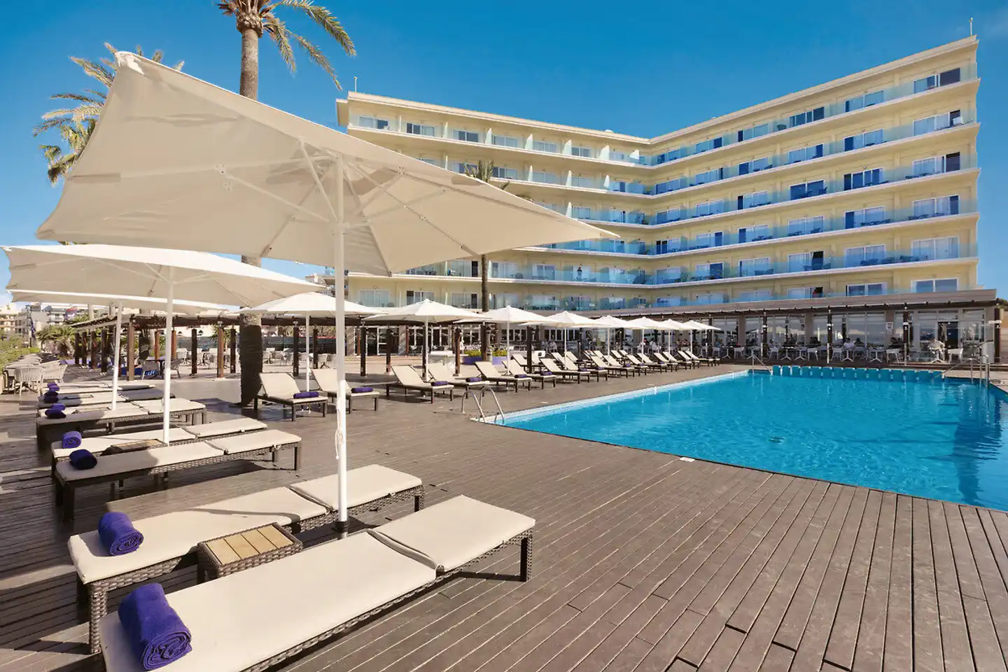 THB El Cid Pool