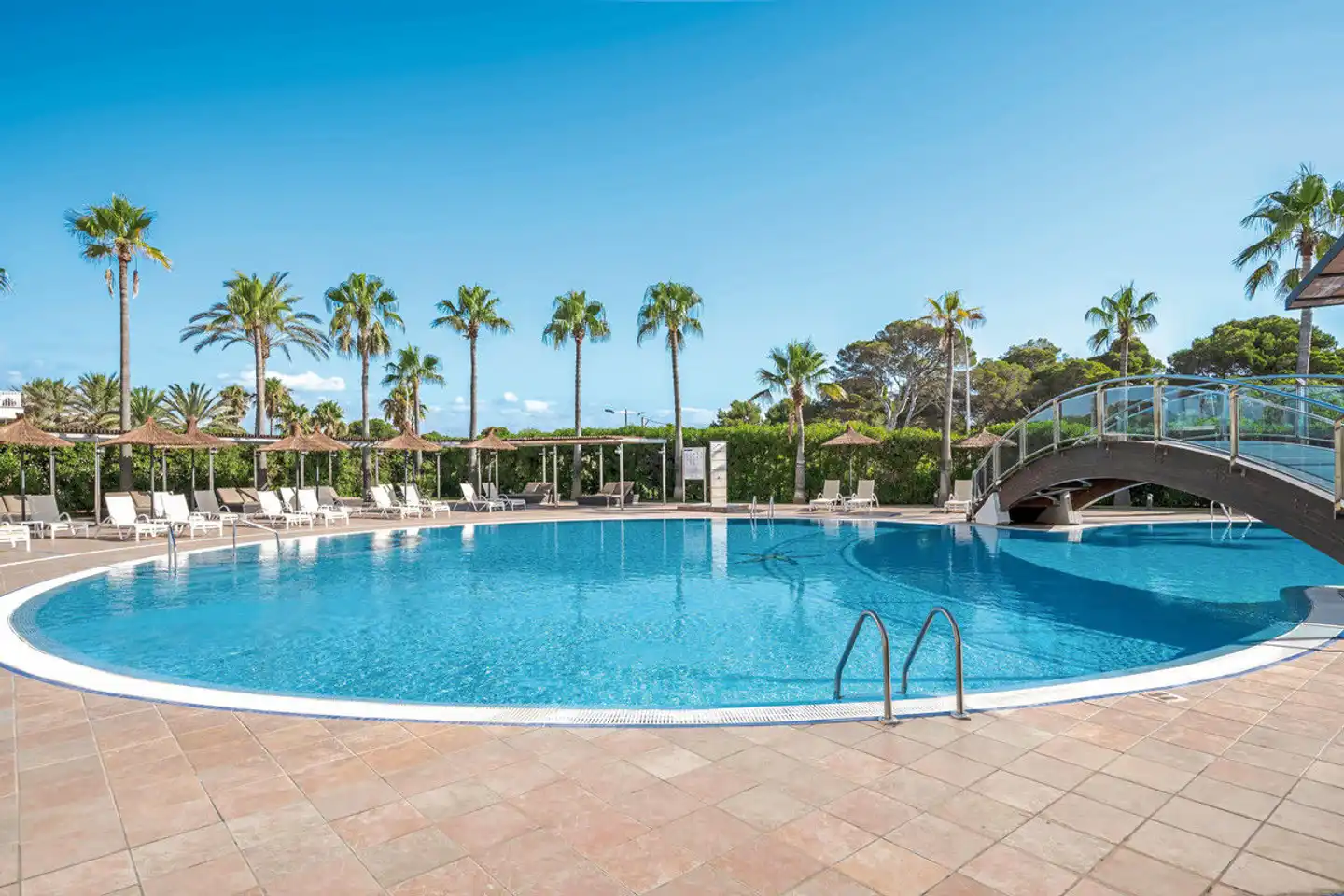 THB El Cid Pool