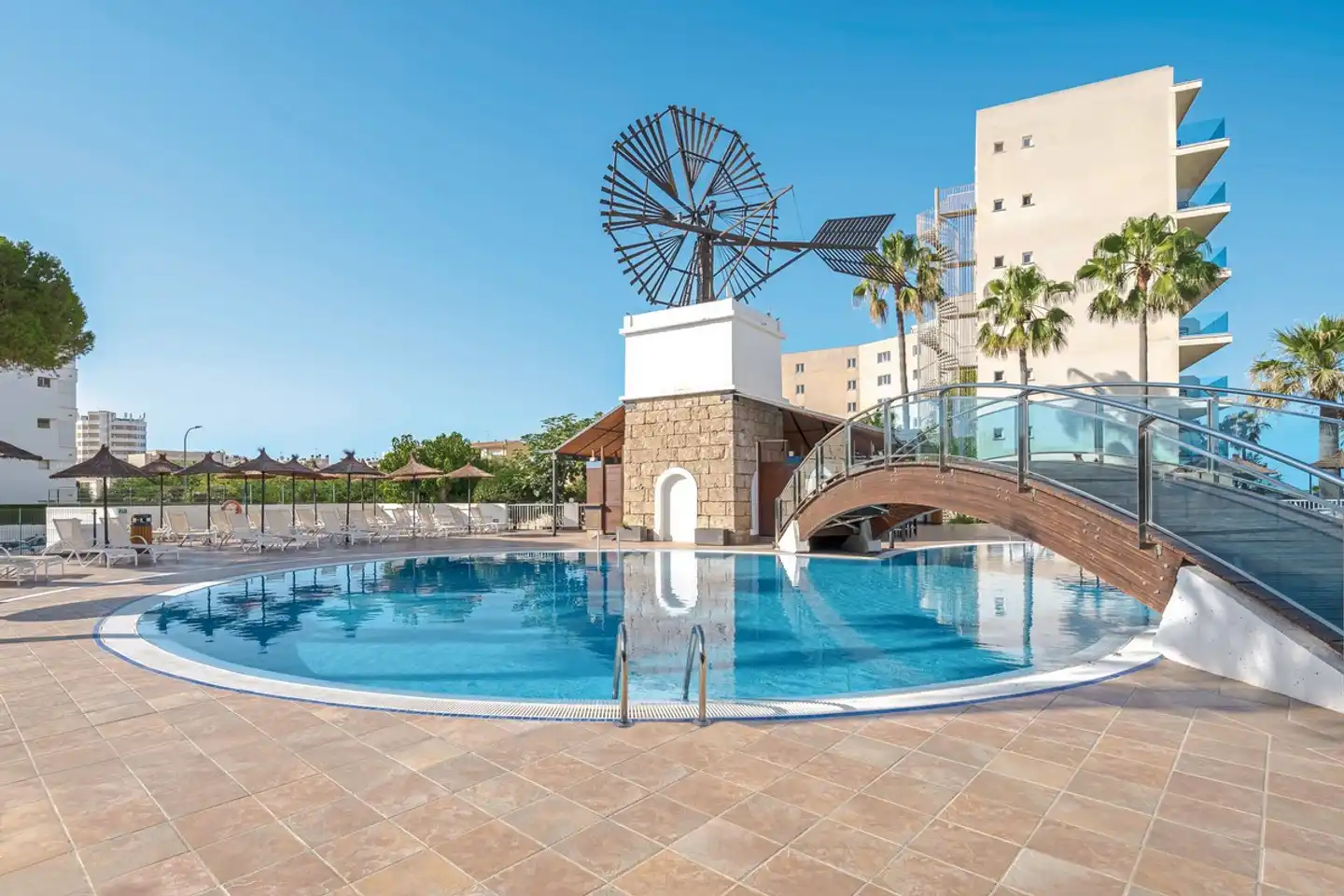 THB El Cid Pool