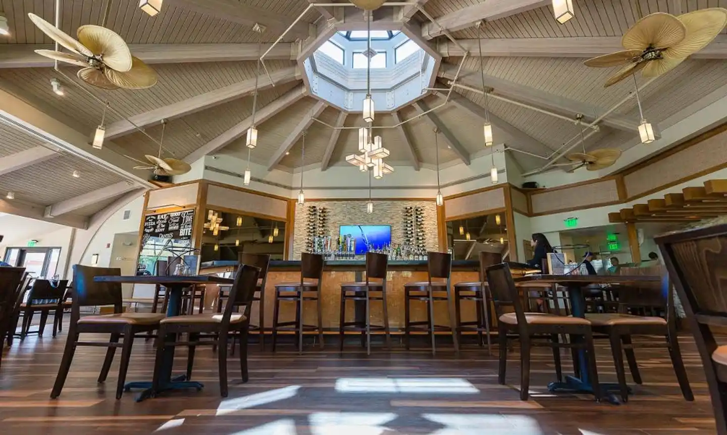 Sanibel Inn Bar
