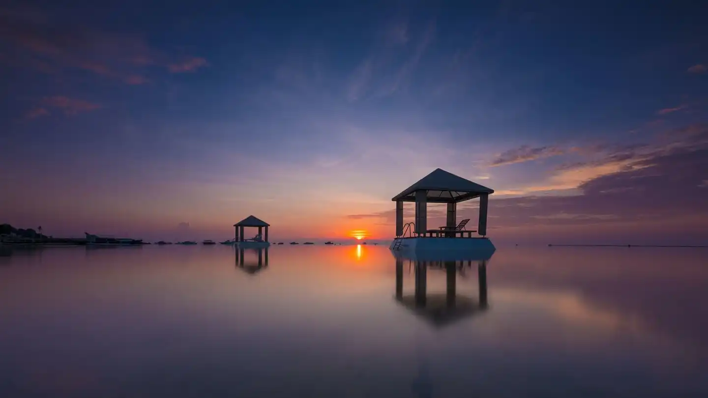 Puri Santrian Strand