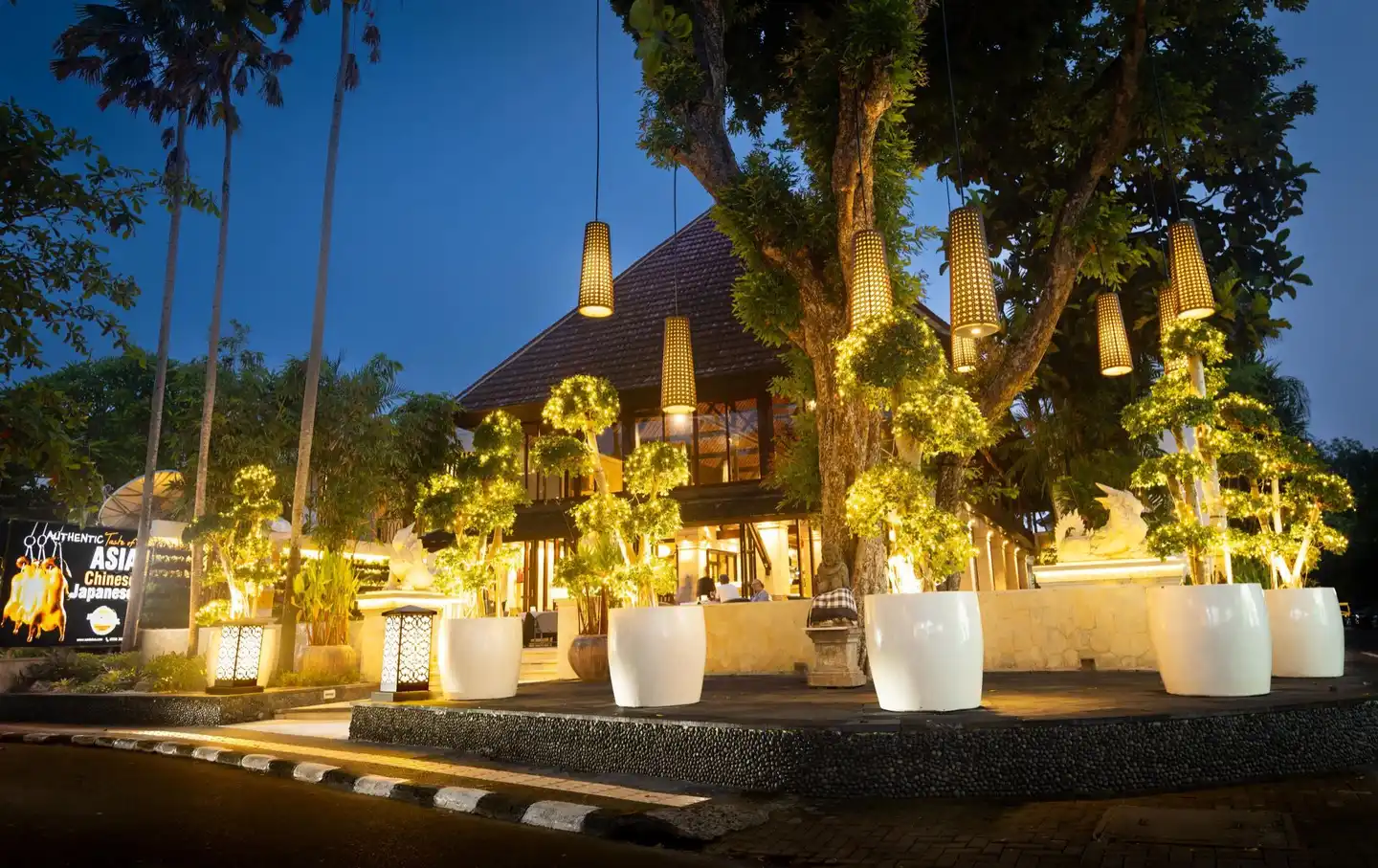Puri Santrian Terrasse