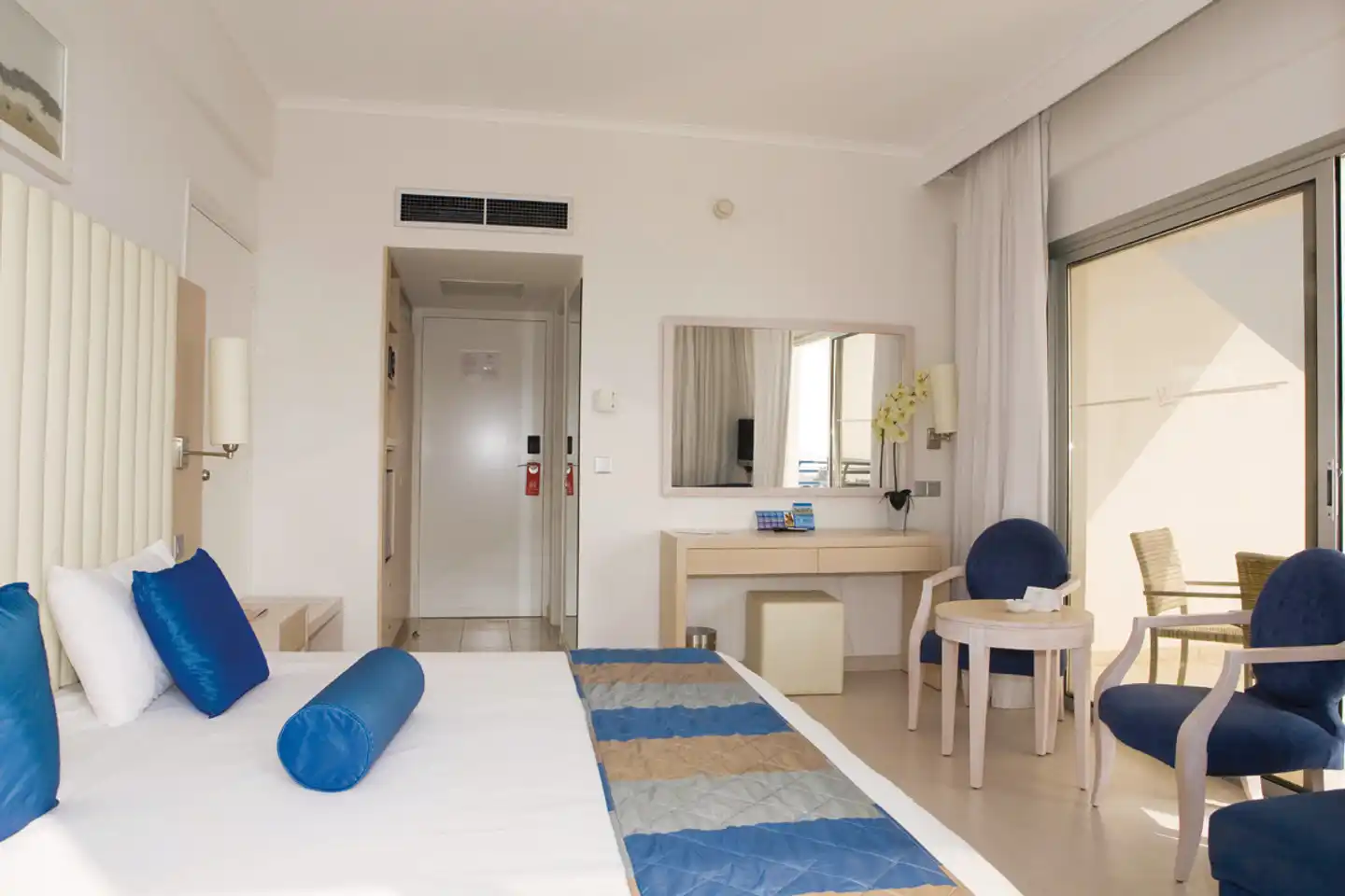 Vrissiana Beach Hotel Wohnbeispiel