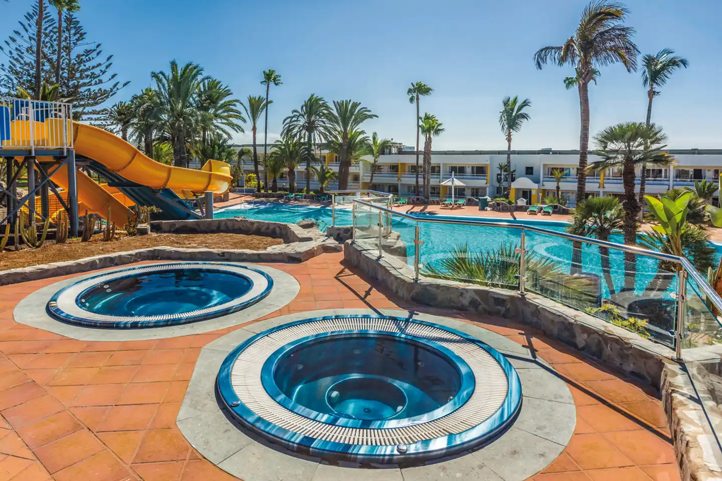 Abora Interclub Atlantic by Lopesan Hotels Pool