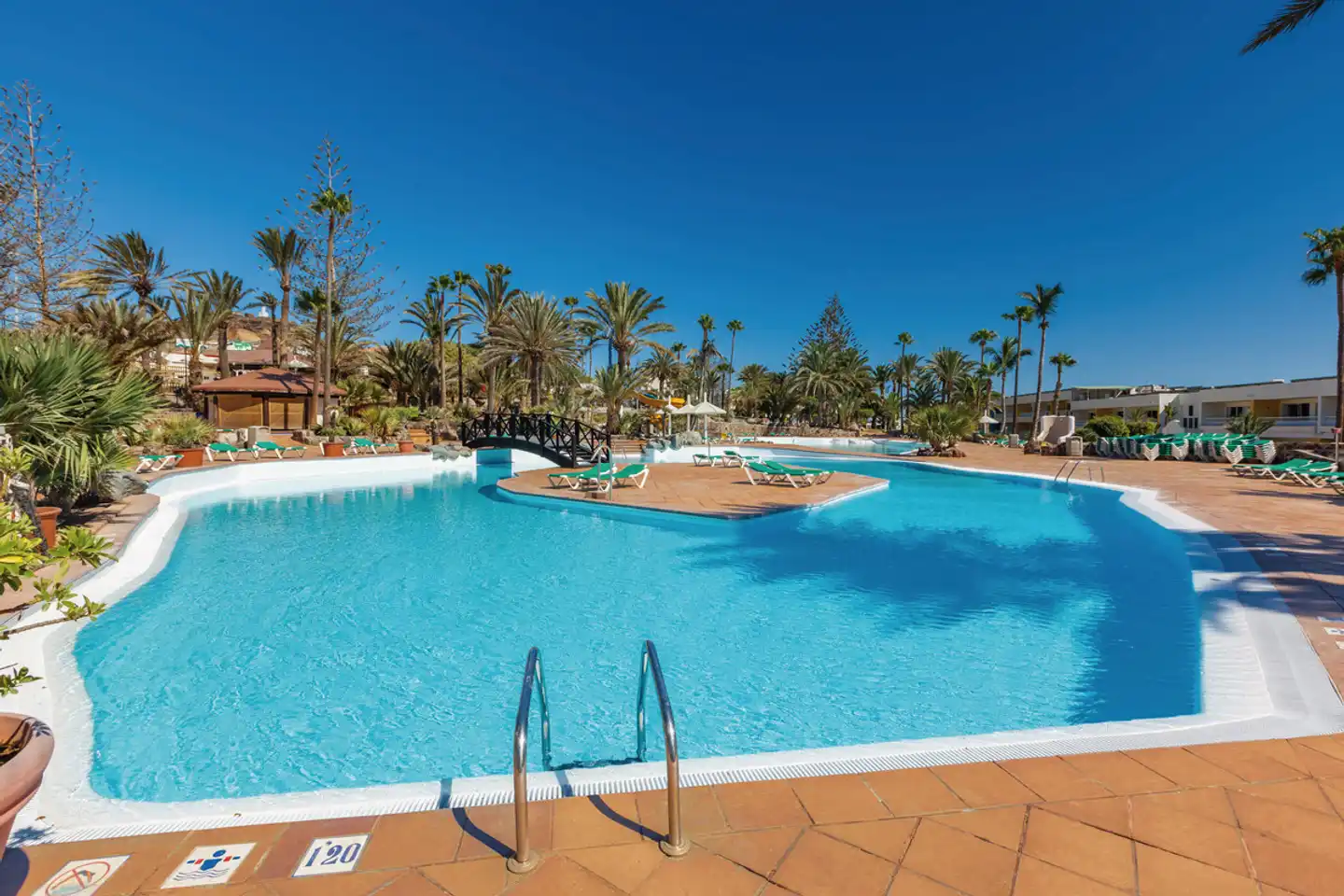 Abora Interclub Atlantic by Lopesan Hotels Pool